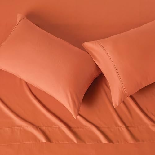 Amazon Basics Lightweight Microfiber 4-Piece Bed Sheet Set - Image 3