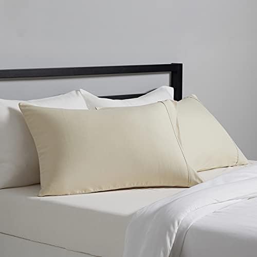 Amazon Basics Standard Pillowcases Set of 2 by AmazonBasics
