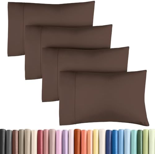 King Pillow Cases by CGKUnlimited