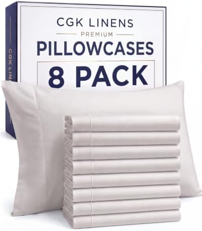 King Pillow Cases by CGKUnlimited