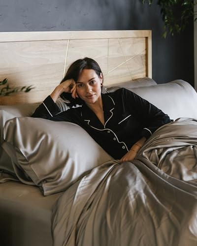 Cozy Earth Standard Pillowcases, Made of 100% Viscose from Bamboo - Image 4