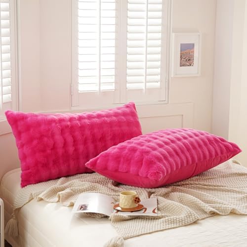 Set of 2 Faux Fur Pillowcases, Luxury Bubble Waffle Carved Plush King Size - Image 2