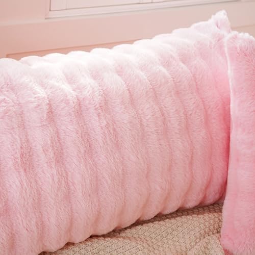 Set of 2 Faux Fur Pillowcases, Luxury Bubble Waffle Carved Plush Standard Size - Image 6