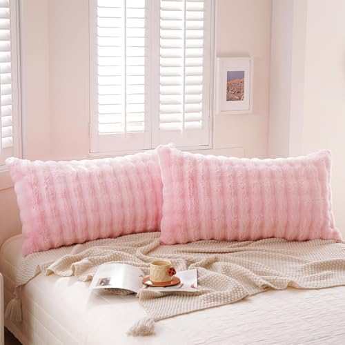 Set of 2 Faux Fur Pillowcases, Luxury Bubble Waffle Carved Plush Standard Size - Image 4