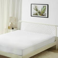 Amazon Basics Zippered Waterproof Mattress Encasement by AmazonBasics