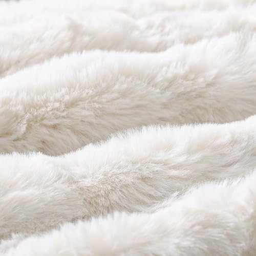 MADIZZ Pack of 2 Thick Plush Faux Wool Throw Pillow Covers Soft Boho Throw - Image 4