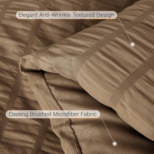 MUXHOMO 7 Pieces Oversized Queen Comforter Set, Seersucker Bed in a Bag - Image 6