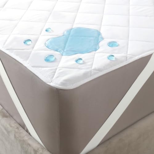 Queen Waterproof Bed Pad with Corner Straps - Image 7