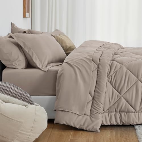 Love's Cabin King Size Comforter Set - Image 3