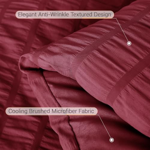 MUXHOMO 7 Pieces Oversized King Comforter Set, Seersucker Bed in a Bag - Image 6