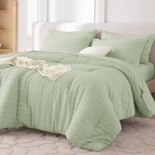 MUXHOMO 7 Pieces California King Comforter Set, Seersucker Bed in a Bag Cal by MUXHOMO