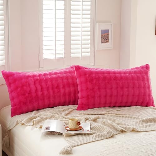 Set of 2 Faux Fur Pillowcases, Luxury Bubble Waffle Carved Plush King Size - Image 4