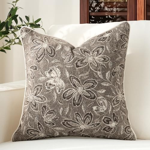 MATTINS Vintage Floral Patterned Throw Pillow Cover 22x22 by MATTINS