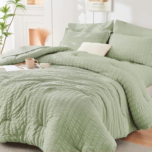 HYMOKEGE Light Green King Size Comforter Set Seersucker 7 Pieces, All Season by HYMOKEGE