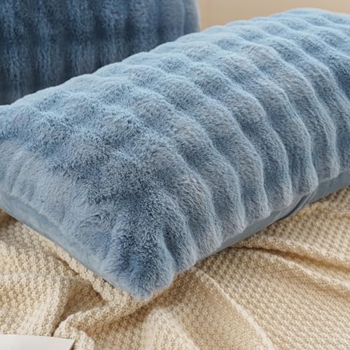 Set of 2 Faux Fur Pillowcases, Luxury Bubble Waffle Carved Plush King Size - Image 5