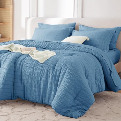 MUXHOMO 7 Pieces King Comforter Set, Seersucker Bed in a Bag King Size by MUXHOMO