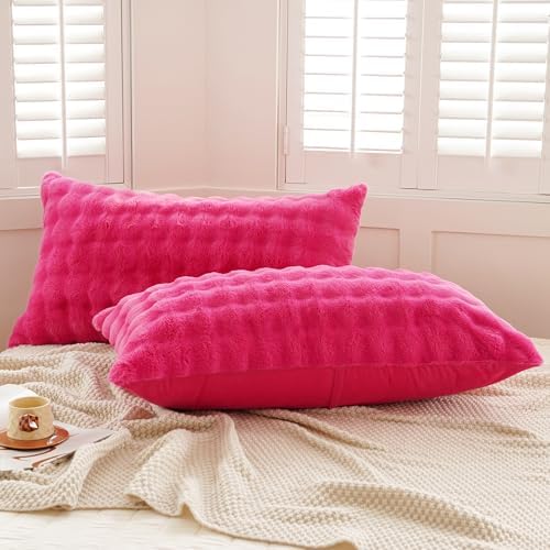 Set of 2 Faux Fur Pillowcases, Luxury Bubble Waffle Carved Plush King Size - Image 3