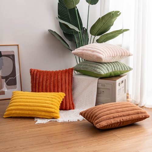Pack of 2 Faux Fur Christmas Throw Pillow Covers 22x22 Inch, Dark Grey - Image 4