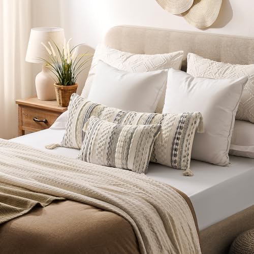 Kevin Textile Boho Tufted 20x20 Inch Pillow Cover 1 Pack - Image 6