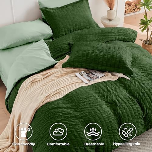 HYMOKEGE Dark Green/Sage Green Oversized King Comforter Set Seersucker 7 Pieces - Image 3