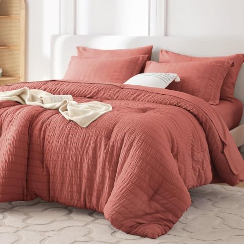 MUXHOMO 7 Pieces Oversized King Comforter Set, Seersucker Bed in a Bag by MUXHOMO