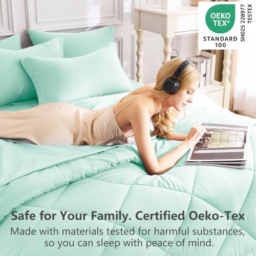 CozyLux Full Comforter Set 82"x86" Mint Green - Image 3