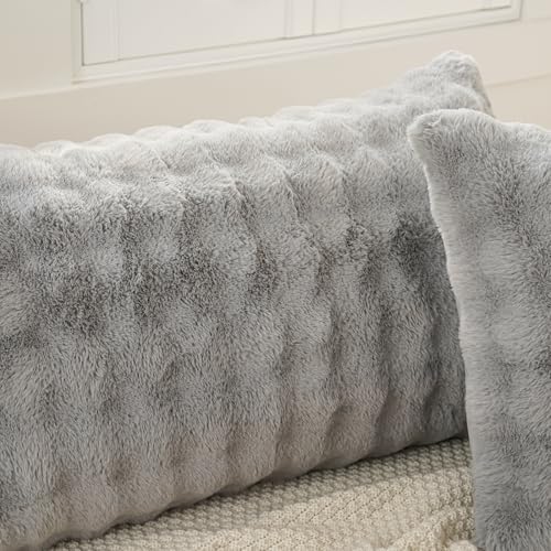 Set of 2 Faux Fur Pillowcases, Luxury Bubble Waffle Carved Plush Standard Size - Image 6