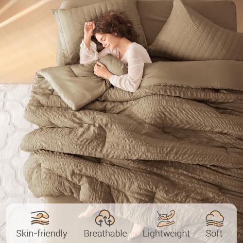 MUXHOMO 7 Pieces Oversized Queen Comforter Set, Seersucker Bed in a Bag - Image 2