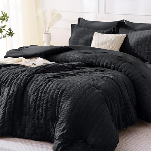 MUXHOMO 7 Pieces California King Comforter Set, Seersucker Bed in a Bag Cal by MUXHOMO