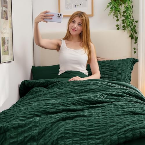 HYMOKEGE Emerald Green Twin Comforter Set Seersucker 5 Pieces, All Season - Image 3