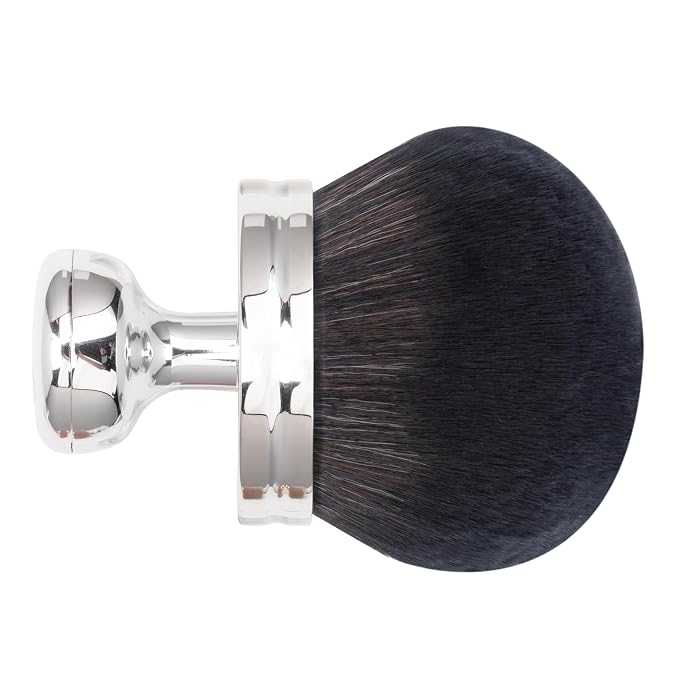Blend & Blur Extra Large Body Makeup Brush by BABYSHEEP